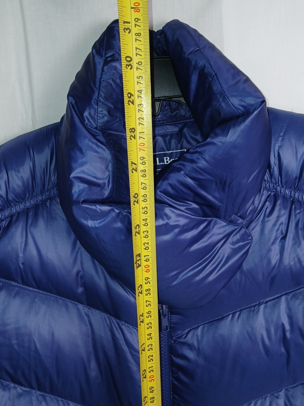 L.L. Bean Downtek Women's Puffer‎ Vest in Deep Blue - Large - Picture 7 of 9
